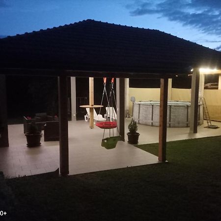 Kuca Za Odmor Braco Διαμέρισμα Donji Zvecaj Εξωτερικό φωτογραφία